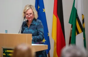 Dr- Cordia Schlegelmilch während ihrer Rede