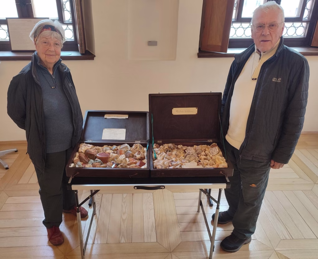 Ehepaar Pechstein bei der Schenkung